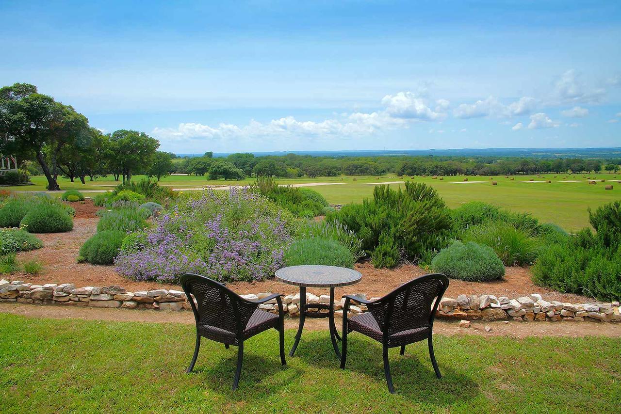 Rose Hill Retreat Aaa Four Diamond Inn Stonewall Екстер'єр фото