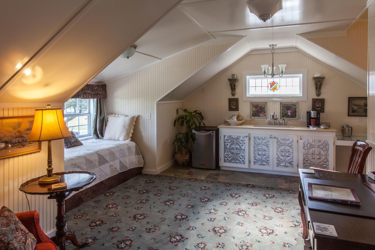 Rose Hill Retreat Aaa Four Diamond Inn Stonewall Екстер'єр фото